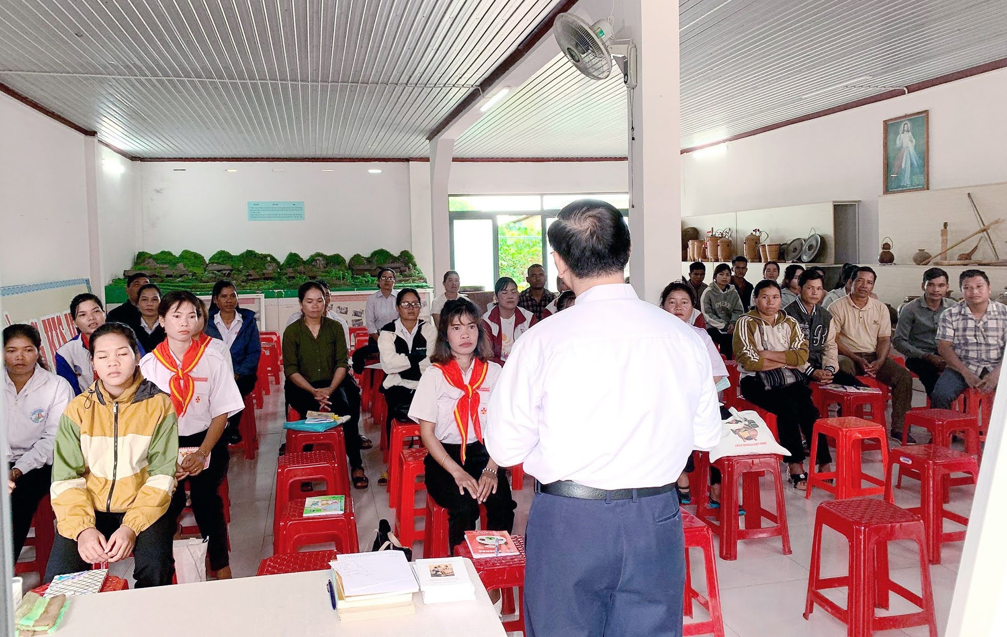 Bồi dưỡng tiếng K’Ho cho giáo lý viên sắc tộc